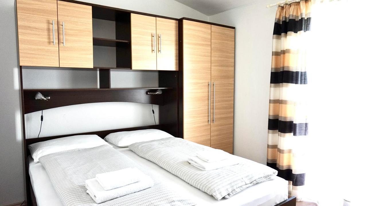 Apartments Maris Starigrad Paklenica Ngoại thất bức ảnh