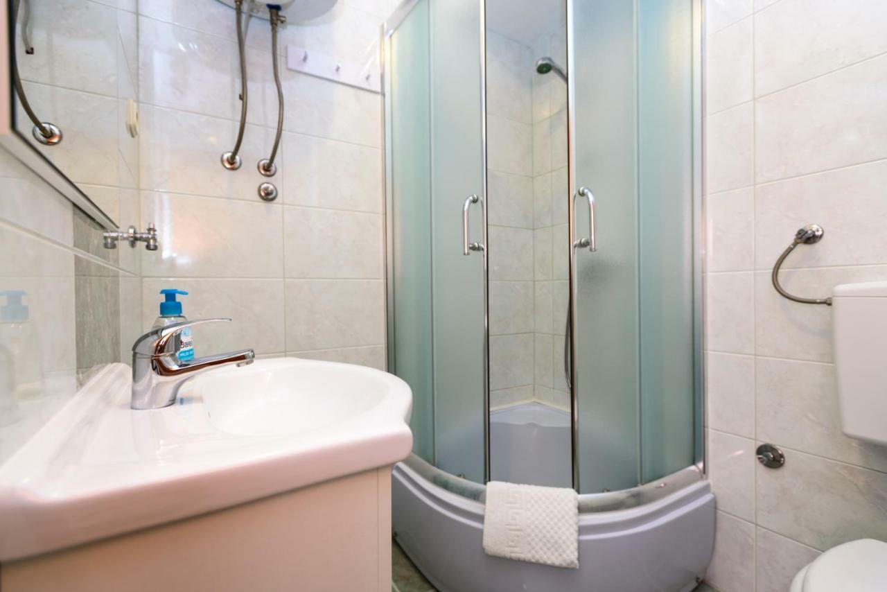 Apartments Maris Starigrad Paklenica Ngoại thất bức ảnh