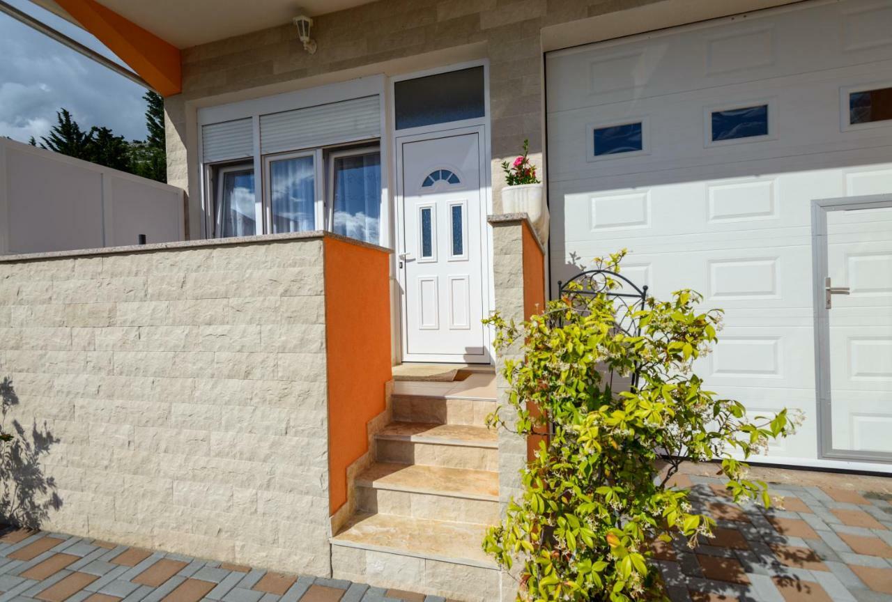 Apartments Maris Starigrad Paklenica Ngoại thất bức ảnh