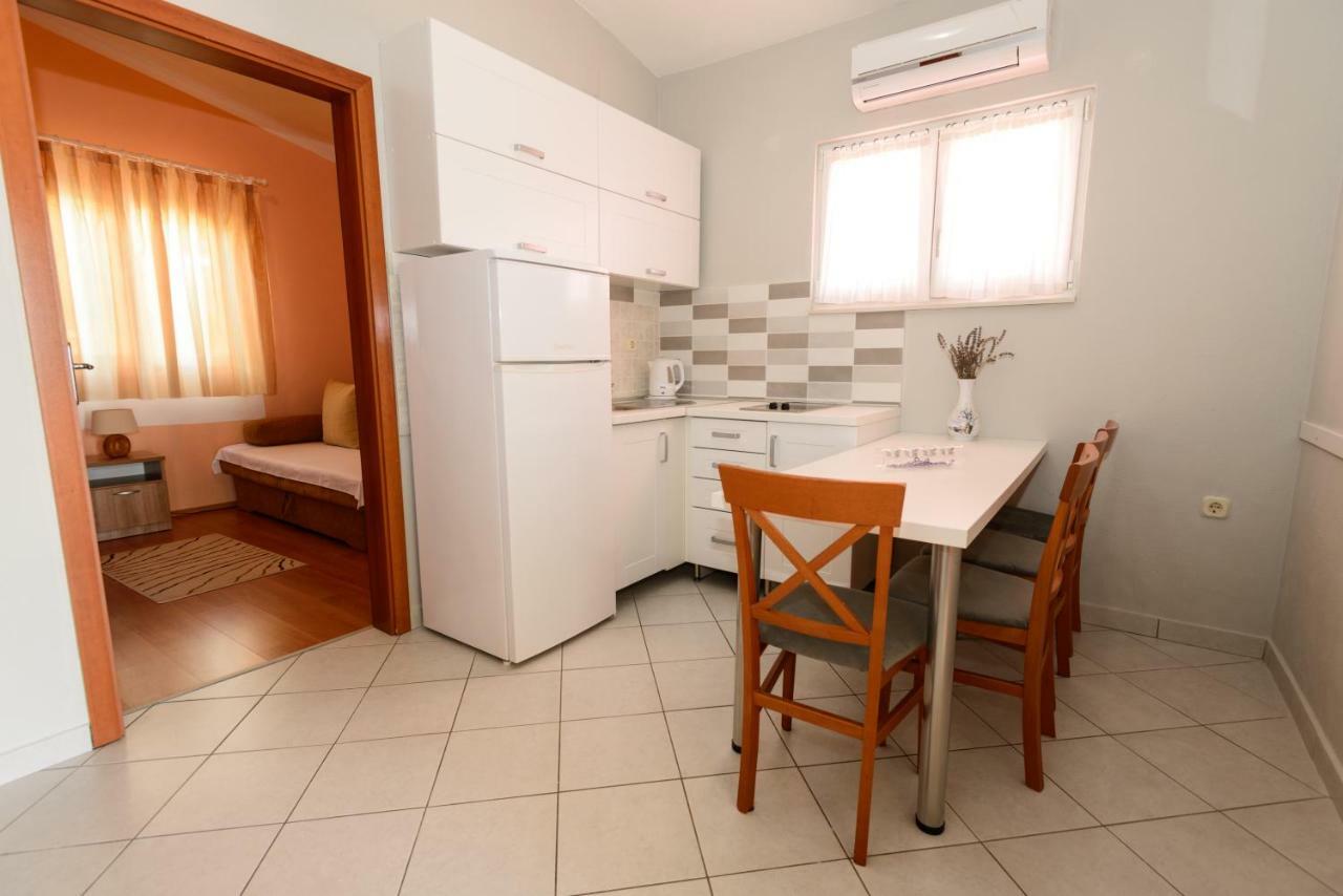 Apartments Maris Starigrad Paklenica Ngoại thất bức ảnh