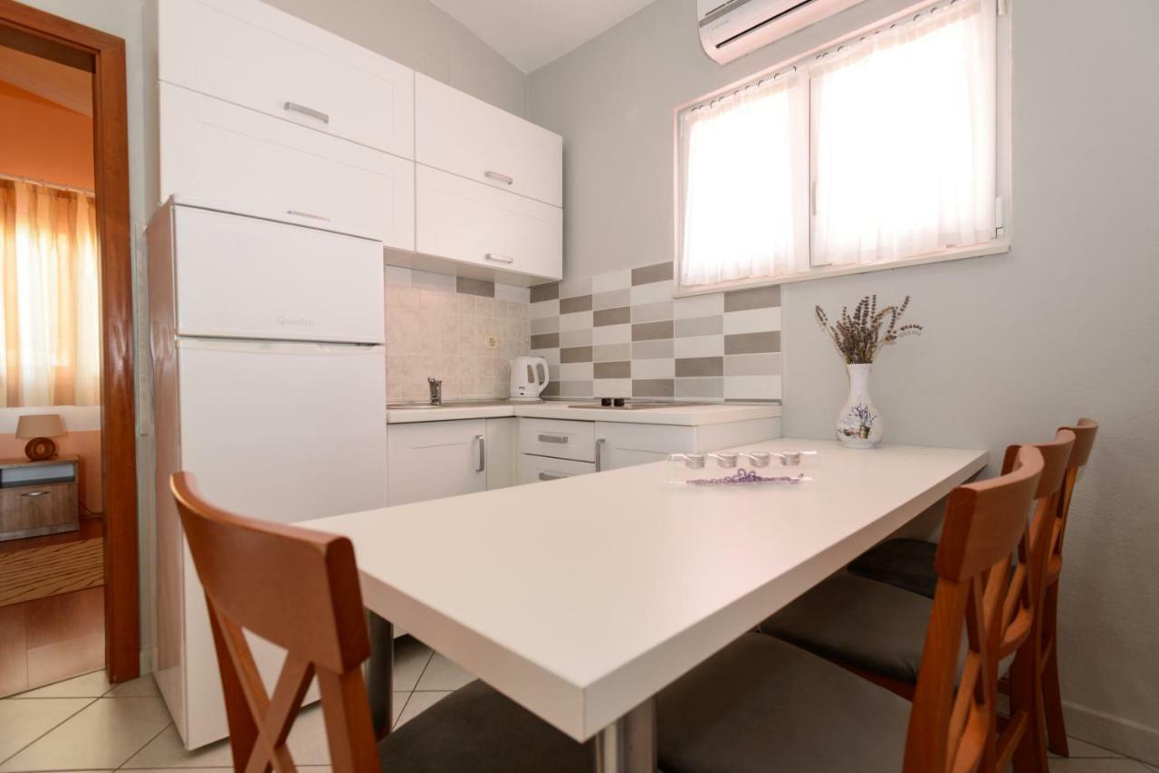 Apartments Maris Starigrad Paklenica Ngoại thất bức ảnh