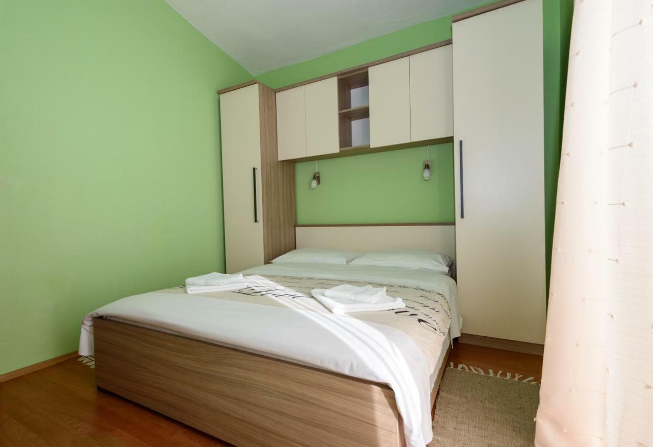 Apartments Maris Starigrad Paklenica Ngoại thất bức ảnh