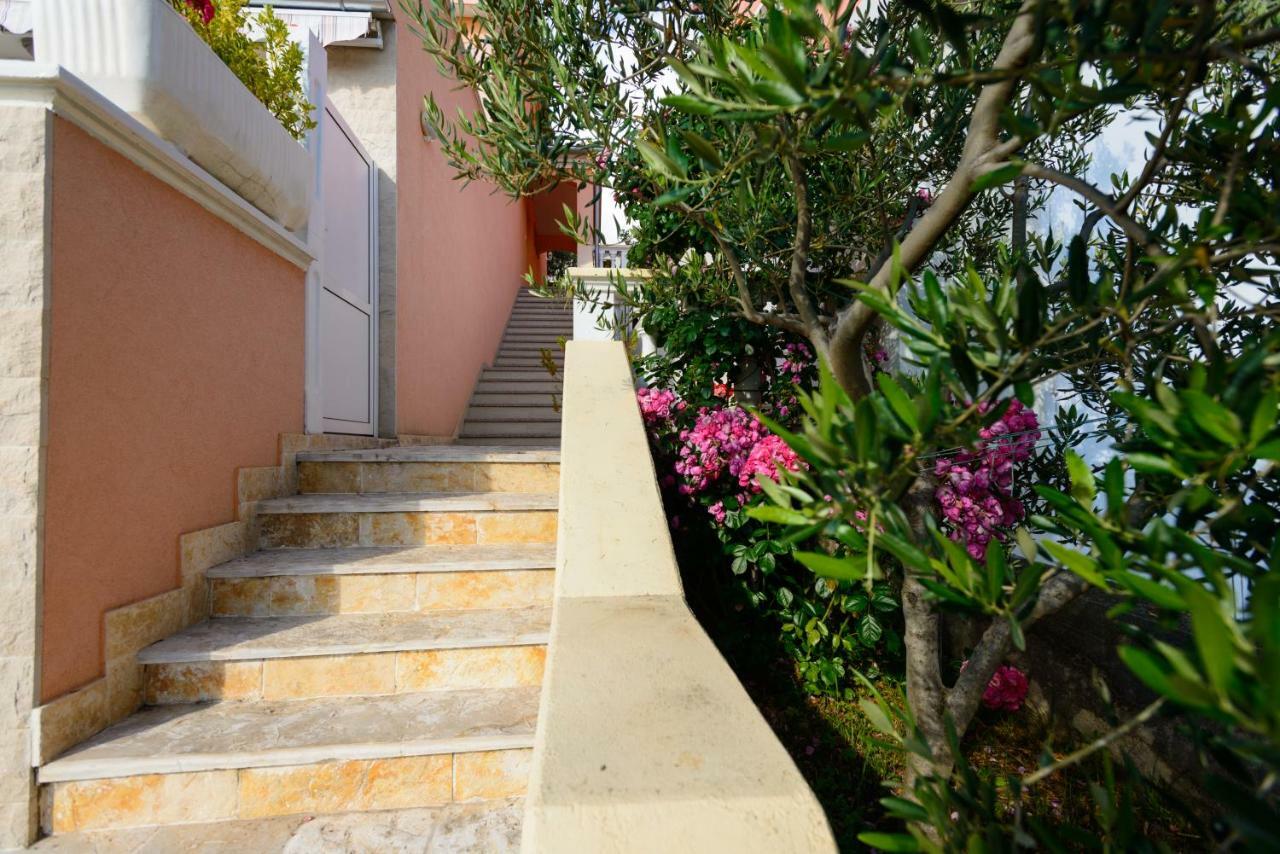 Apartments Maris Starigrad Paklenica Ngoại thất bức ảnh