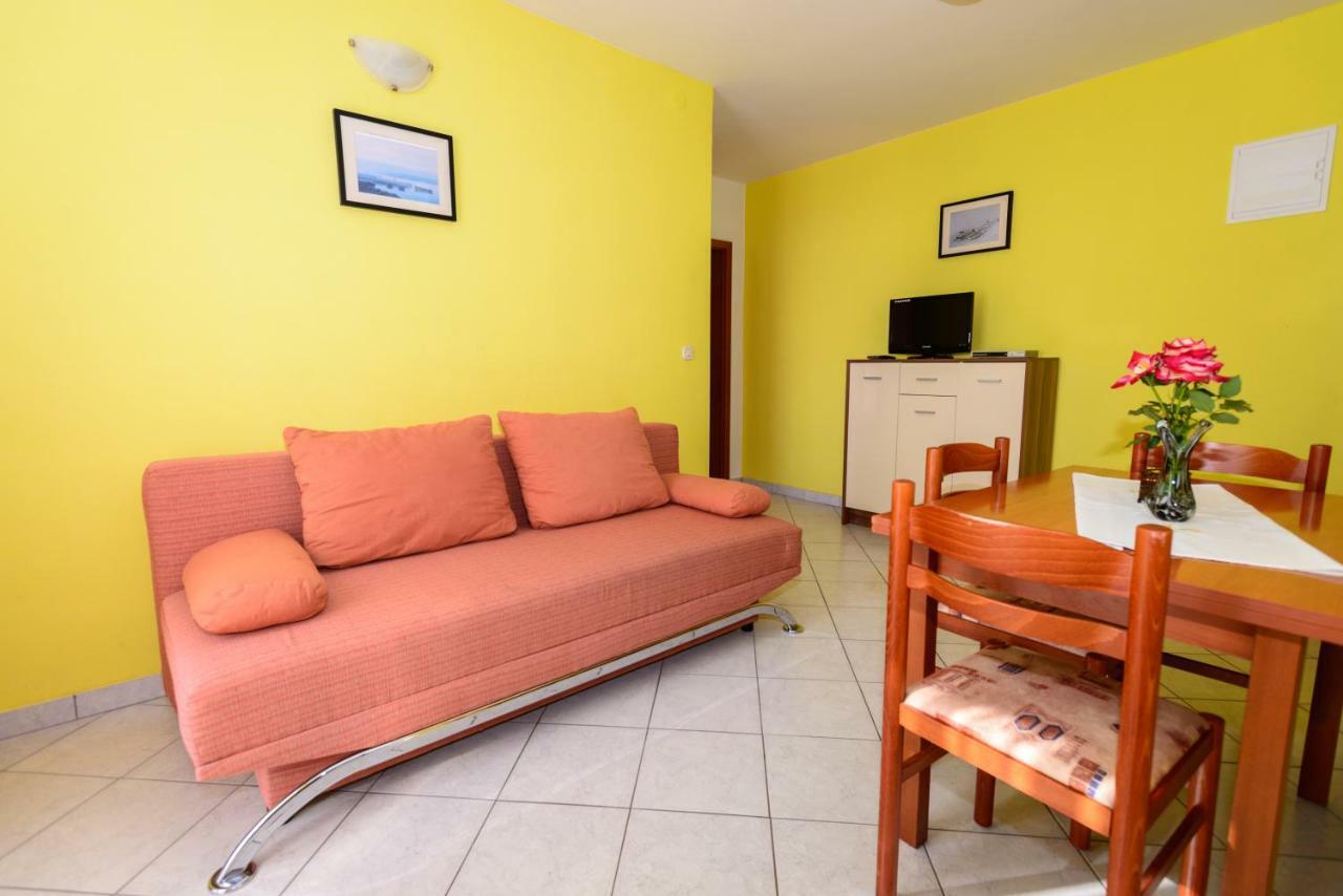 Apartments Maris Starigrad Paklenica Ngoại thất bức ảnh